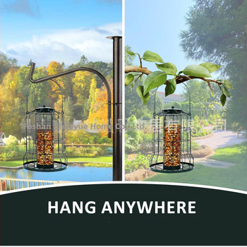 Metalinė lesyklėlė paukščiams su groteline konstrukcija ir keturiais angomis