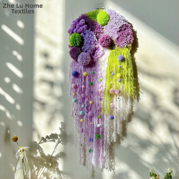 мъхест гоблен, ръчно тъкане, детски анимационен стил, холна декорация, смес от овча вълна и полиамид