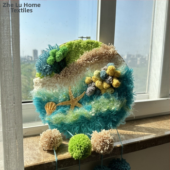 мъхест гоблен, ръчно тъкане, детски анимационен стил, холна декорация, смес от овча вълна и полиамид