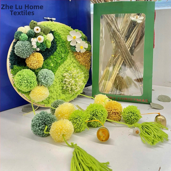 мъхест гоблен, ръчно тъкане, детски анимационен стил, холна декорация, смес от овча вълна и полиамид