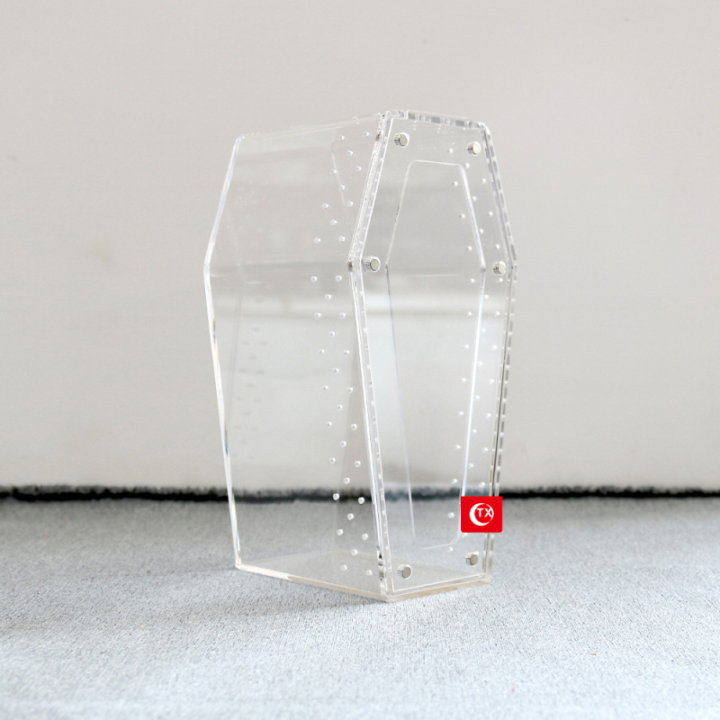 Áttetsző akril ketrec pókoknak szellőző, hüllők, rovarok és kétéltűek számára — moduláris élőhely zárható fedéllel és többszörösen összerakható.