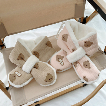 Šalikas iš medvilnės su pūkuota tekstūra, animacinių filmų raštas, stačiakampė forma, žiemos šiluma