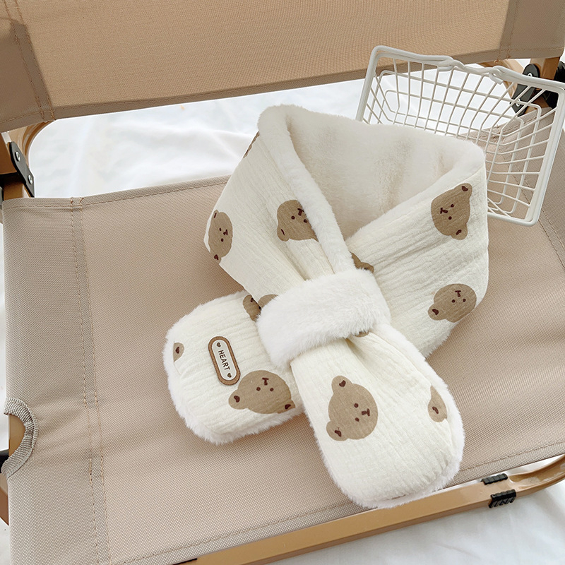 Šalikas iš medvilnės su pūkuota tekstūra, animacinių filmų raštas, stačiakampė forma, žiemos šiluma