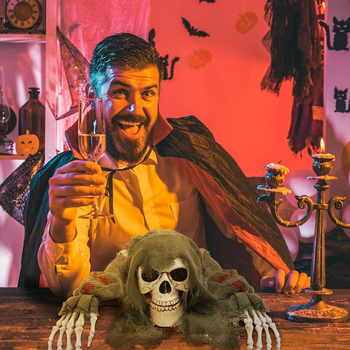 Διακοσμητικό χώρου για το Halloween – Τριμελές σετ με κρανίο σκελετού, φάντασμα που σέρνεται και ρεαλιστικά πλαστικά χέρια