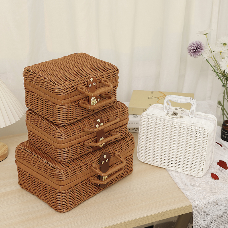 Vintage rattan kaste somārot rotaslietu, kosmētikas un vadu uzglabāšanai, 12 L – putekļu izturīga, mitrumizturīga, nesalokāma, logotipa druka pieejama
