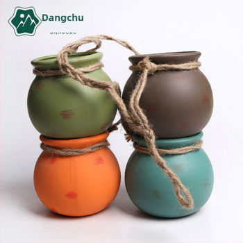 Κεραμική γλάστρα με κρεμαστό σχοινί κάνναβης — Πολυλειτουργική χρήση: τοίχος, τραπέζι, δάπεδο ή κρέμασμα; Στυλ: Απλή δημιουργικότητα; Εφαρμογές: γραφείο, σπίτι, μπαλκόνι κήπος