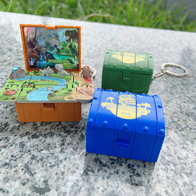 Összecsukható műanyag kulcstartó játék – kreatív lazító kincsesláda, egyedi csomagolásban, ajándék születésnapra vagy utazásra, gyereknek, barátnak vagy osztálytársnak