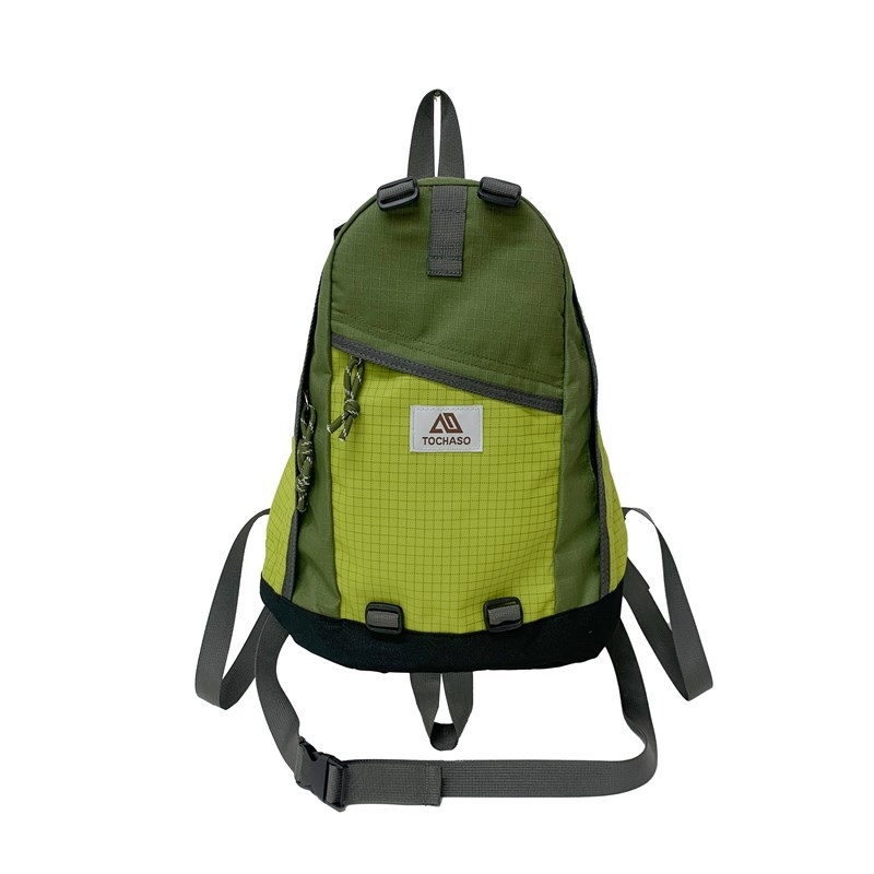 Gyerek hátizsák az óvodába — uniszex, nylonból, könnyű, gerincvédővel és görbült vállpántokkal, alkalmas iskolai használatra