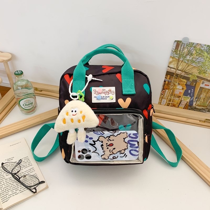 Gyerek hátizsák, könnyű vászonból, lélegző és kopásálló, gyerekes stílus, geometriai mintázat, nyár 2025