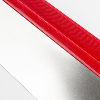 Špakliavimo įrankis, nerūdijančio plieno mentele, skirta špakliavimui ir sienų lygiavimui.