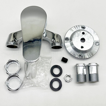 Paviršinis montuojamas trikampis dušo maišytuvas su karšto/šalto vandens mišiniu – 0–90°C diapazonas, darbinis slėgis 1,6 MPa, srautas 10 L/min