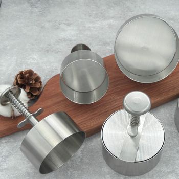 Κυκλική χειροκίνητη πρέσα κρέατος από 304 ανοξείδωτο ατσάλι με αποσπώμενο χερούλι – φόρμα για πίτες κρέατος και βρεφικό πουρέ.