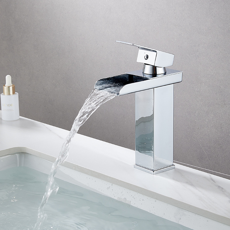 Pult feletti mosogató csap kettős vezérléssel, rézötvözet, kerámiadiszka szeleppel, 0–99°C, 1000 kPa