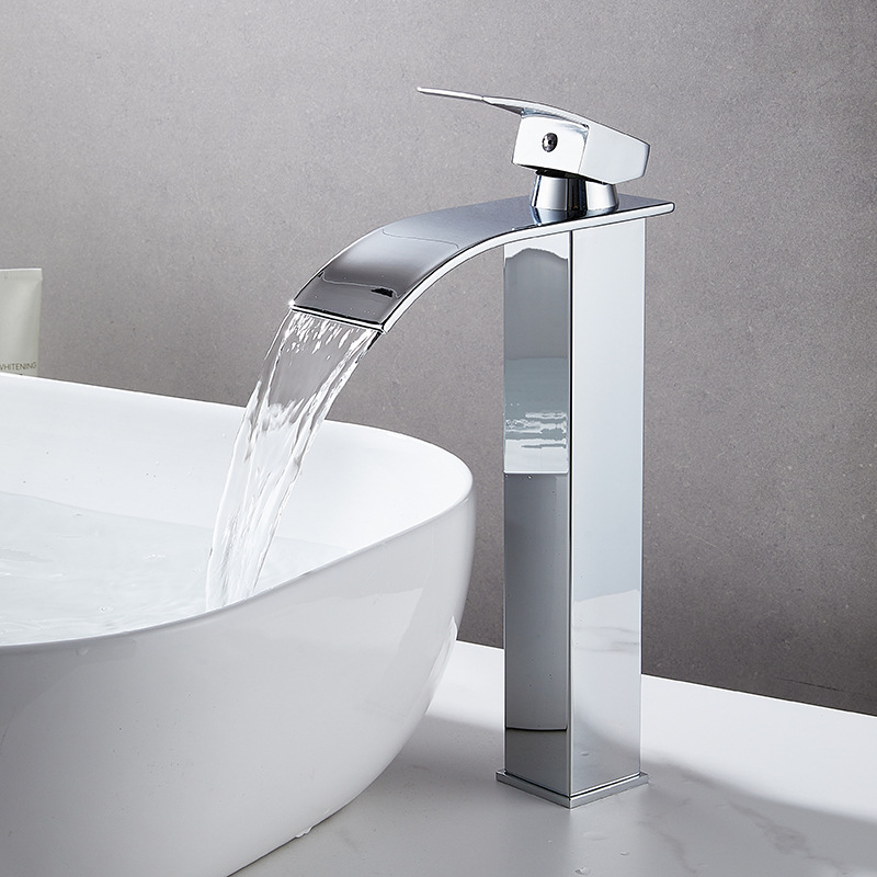 Pult feletti mosogató csap kettős vezérléssel, rézötvözet, kerámiadiszka szeleppel, 0–99°C, 1000 kPa