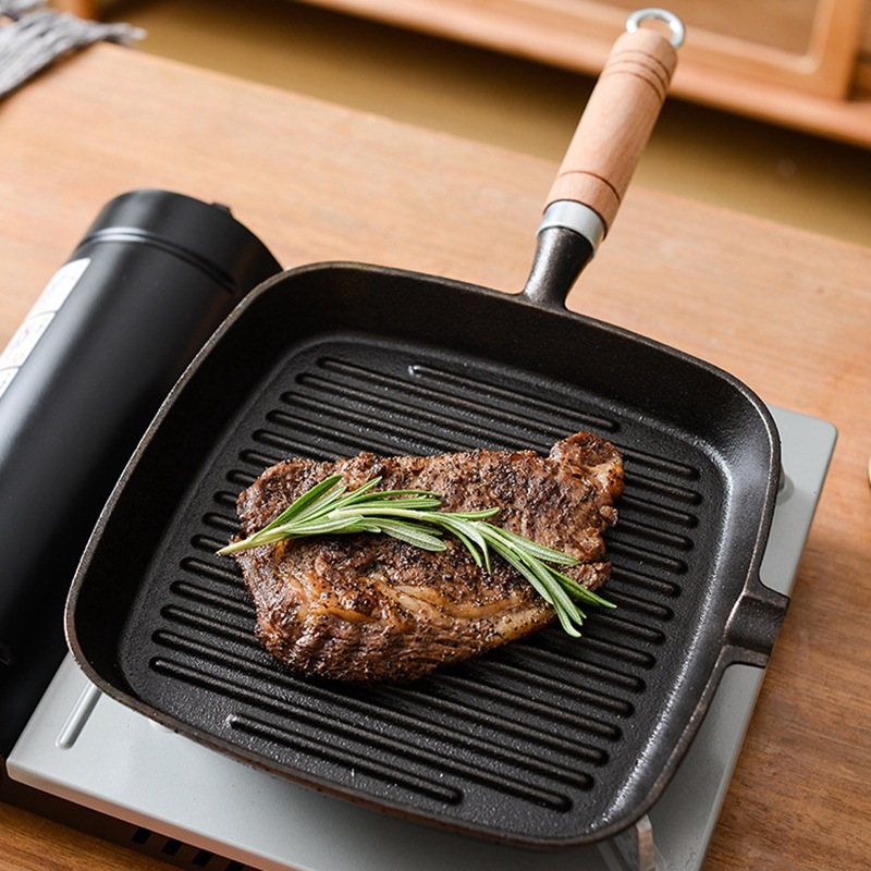 Ketaus kepsnių keptuvė – be dangos, kepimui kepsniams, suderinama su dujinėmis ir indukcinėmis viryklėmis, modelis 24