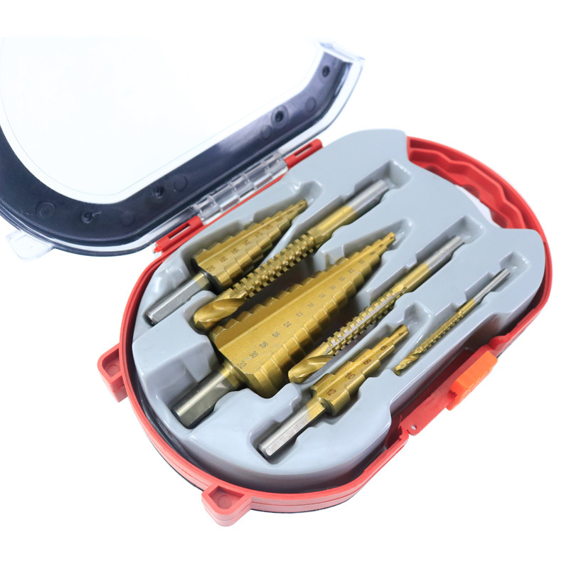 Pagoda set bušilica u kutiji: spiralno ljestvasti tip za proširenje otvora, zupasti vrtaci od legure, set bušilica (Brand: Fuxin; Model: A4-pagoda sawtooth drill box; Materijal: legura; Namjena: kućna uporaba)