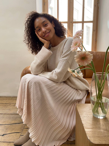 Плисирана пола midi, текстура Crumple, полиестер ≥95%, микроеластичност, casual стил Японски/Корејски