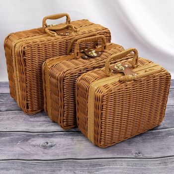 Κουτί δώρου από πλαστικό με ύφος ρατάν – φορητό με χειρολαβή, μινιμαλιστικός σχεδιασμός, εκτυπωμένο λογότυπο, γαμήλιο δώρο για κουμπάρα και κουμπάρο