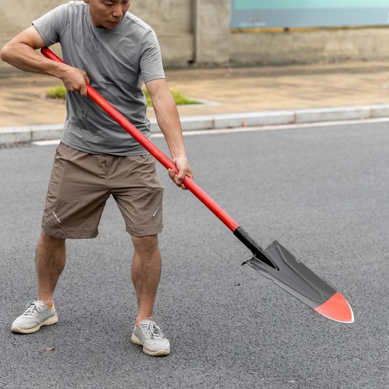 Žemės ūkio kastuvas sodui ir lauke — mangano plienas, kasti medžių šaknis, dirvą ir tranšėjas