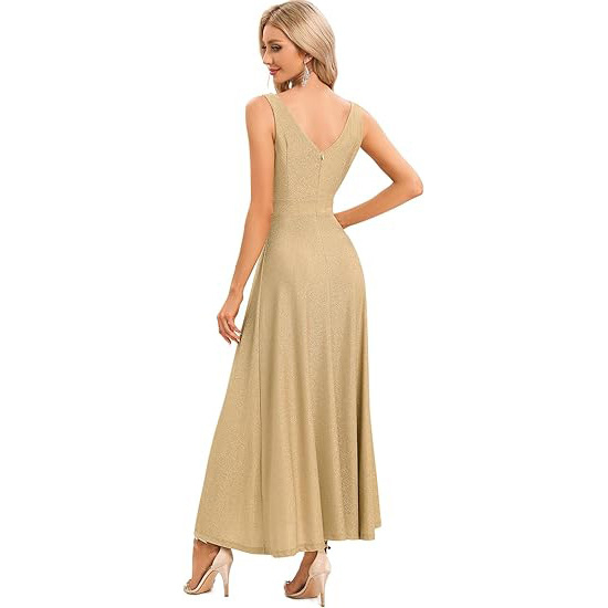 Stilinga vakarinė suknelė be rankovių su giliu V kaklo iškirpte ir aukštu skeltuku, poliesteris.