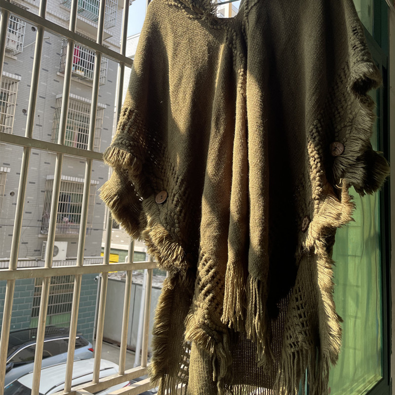 Moteriška megzta kapucinė cape – lengvas akrilas/dirbtinė vilna, vienspalvis raštas, saulės apsauga, tinkama vasarai, pavasariui ir rudeniui, megzto capės stilius