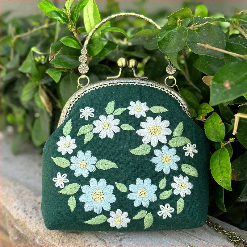 DIY комплект за бродерия: флорални мотиви върху платнена чанта, Lu бродерия, комплект за кръстат бродерия
