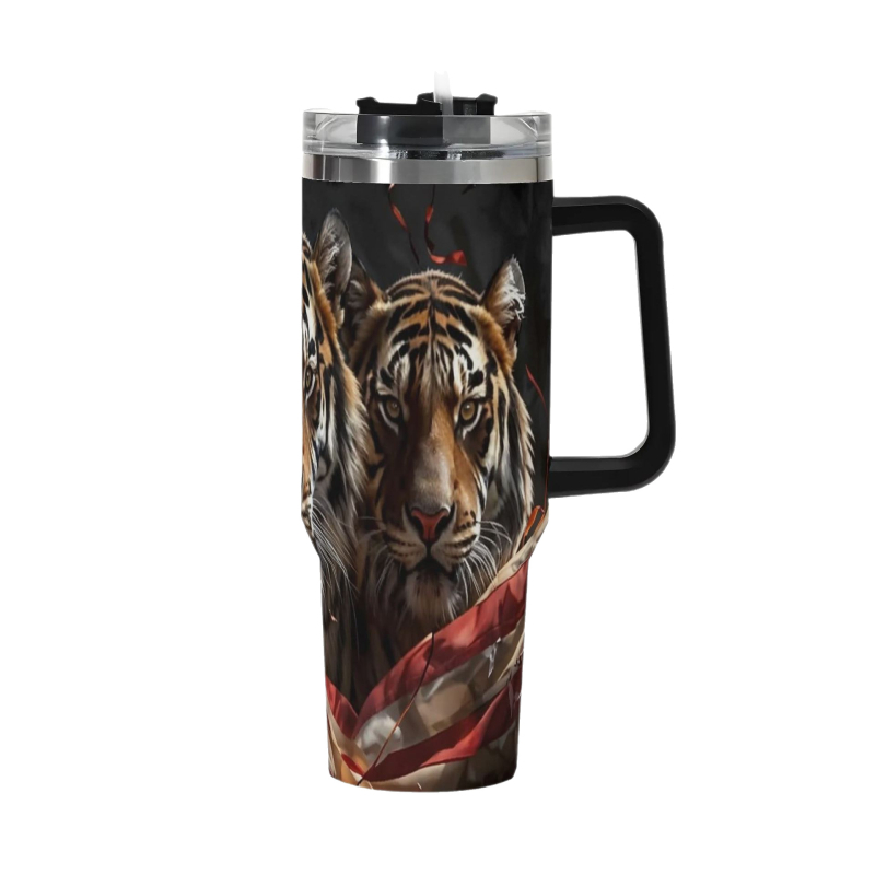 Изолиран автомобилен пътуващ чаша с ръкохватка и сламка — вътрешност 304 стомана, външна обвивка 201 стомана, вакуумна изолация 0–6 ч, възможност за персонализирано лого