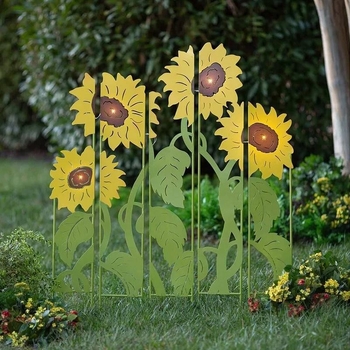 Kerti függő galvanizált fém dekor – pillangó és virág motívum, pasztorális stílus, gravírozás, félkézi és fél-mechanikus kivitelezés