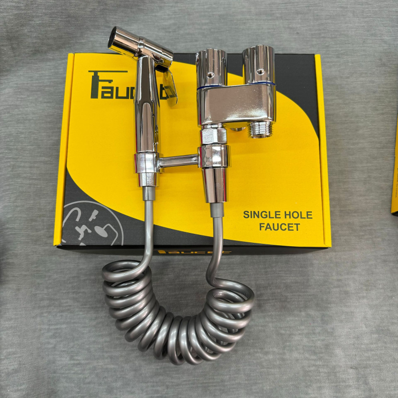 Пръскачка за тоалетна от неръждаема стомана, вградена в стената, 1 вход/2 изхода, Ø20 мм вътрешен диаметър, работно налягане 1 MPa