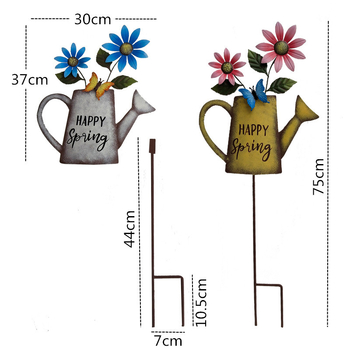 Vasból készült kertdekoráció, idillikus stílusú, virágtartó kültéri kerthez