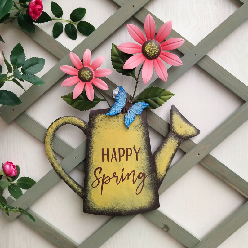 Vasból készült kertdekoráció, idillikus stílusú, virágtartó kültéri kerthez