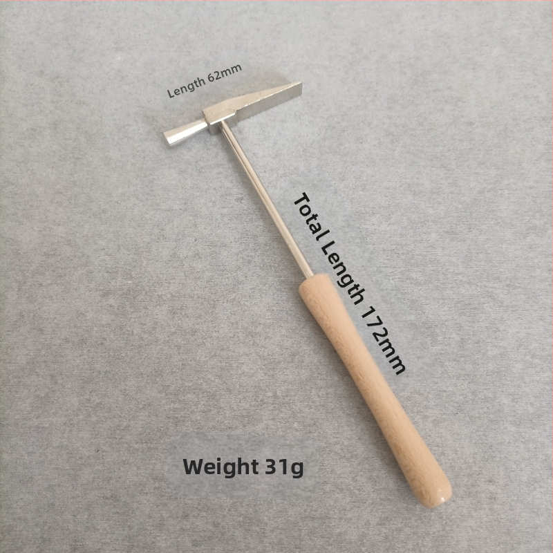 Kladivo s pazúrom, železná hlava