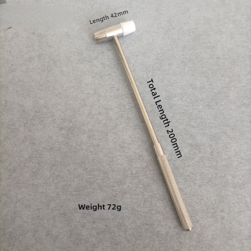 Kladivo s pazúrom, železná hlava