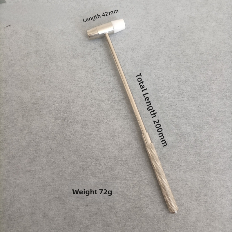 Nagų plaktukas su geležine galva