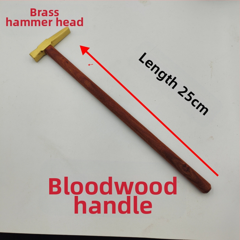 Nagų plaktukas su geležine galva