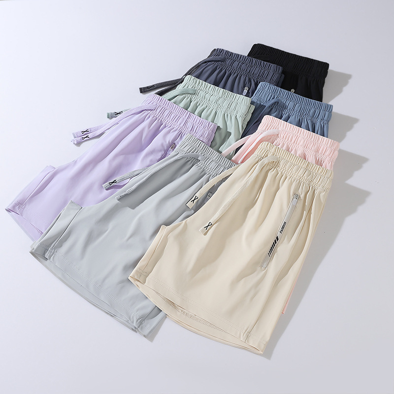 Nylon rövidnadrág jégselyem anyagból, gyors száradás, nagy rugalmasság, egyenes szabás