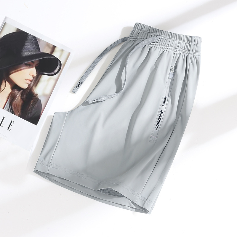 Nylon rövidnadrág jégselyem anyagból, gyors száradás, nagy rugalmasság, egyenes szabás