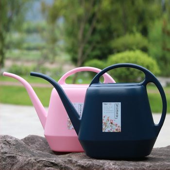 Πλαστικό δοχείο ποτίσματος με μακρύ στόμιο για οικιακή κηπουρική, κατάλληλο για πότισμα λουλουδιών και λαχανικών