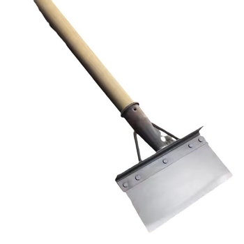 Mangano plieno sniego kastuvė su dantyta mentele, skirta žemės ūkiui, galvijų laikymui ir namų tvarkymui