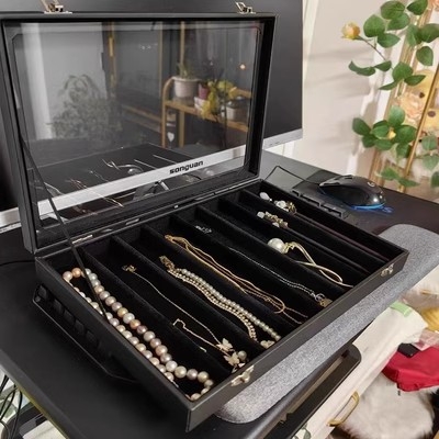 Xiangyu ékszerdoboz, modell 06, fa + flanel belső, lazára tervezett stílus, kemény felépítés