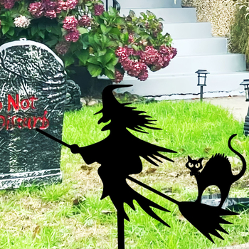 Geometriai alakú fém kertdekoráció Halloween témával: szellem, zombie és boszorkány