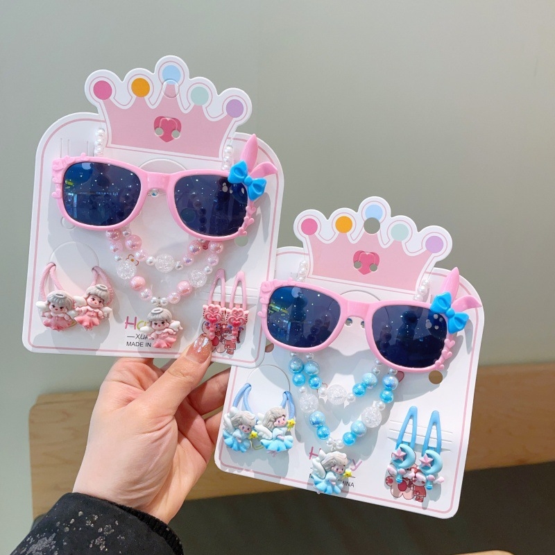 Gyerekeknek készült nyaklánc és karkötő készlet – kézzel készített, műanyag/gyanta, golyós lánccal, többszörös rétegű dizájn, karikatúra figurákkal, 0–3, 3–6, 6–10 és 10+ éveseknek