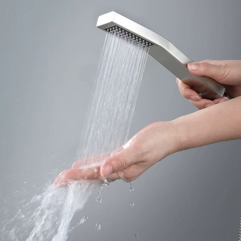 Harbor nerūdijančio plieno kvadratinė lietaus dušo galvutė, paslėpta sienos montavimas, kvadratinė purkštukas, elektroplakavimas paviršius