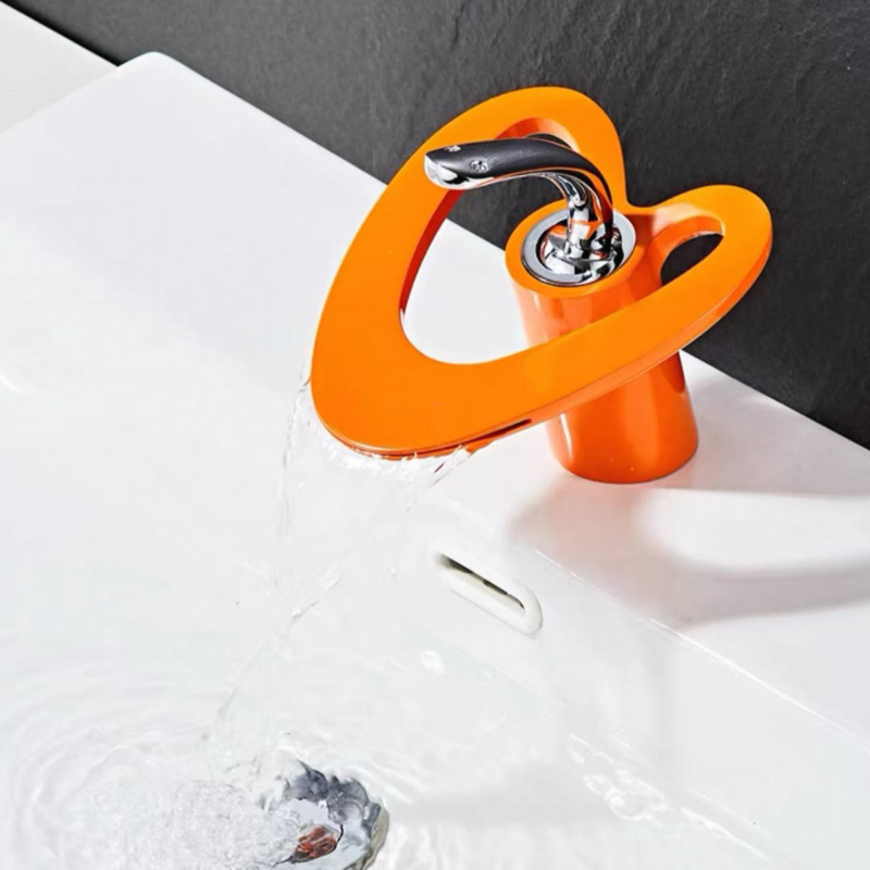 Réz anyagú fürdőszobai csaptele, modern minimalista dizájn, keverőcsap, emelőnyílású működés, bemenet-kimenet 2/1, kerámiás szeleppel