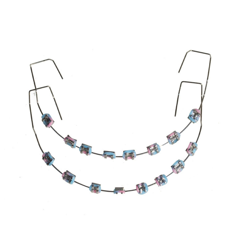 Ortodontikus fém bracket modell bemutatóhoz, felnőtteknek, 140 g, dobozban 100 darab, helyi márka