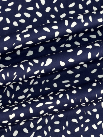 Мини пола с прав силует и принт на точки, PVC плат, Пролет 2025