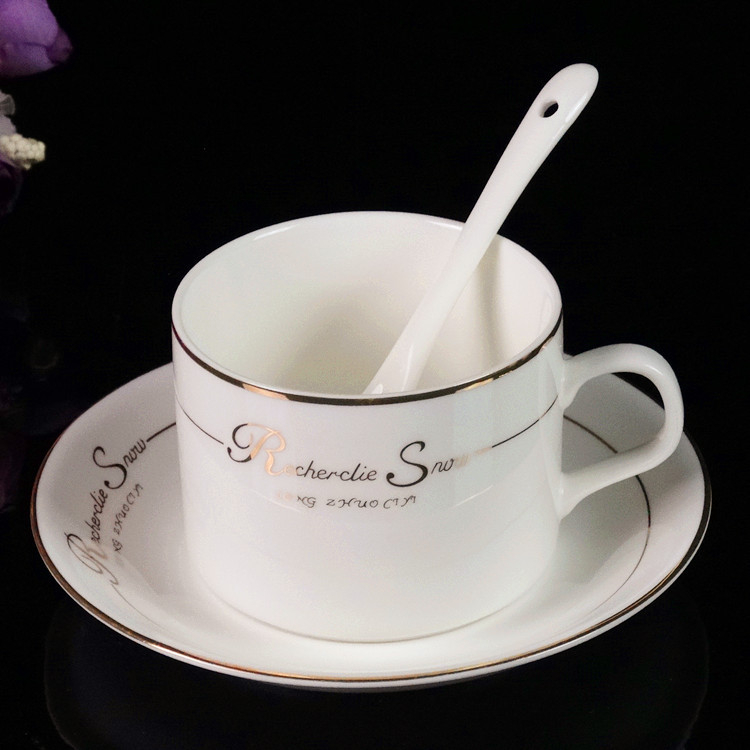 Portselaninių kavos puodelių rinkinys su padėkliuku ir šaukšteliu, 3 dalių rinkinys, logotipo spausdinimas, galimybė pritaikyti