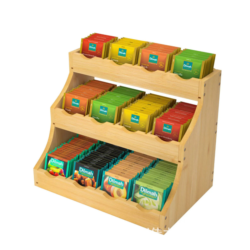 Medinis sieninis laikiklis prieskoniams ir kavos kapsulėms, iš bambuko, dviejų lygių kapsulių saugykla, trilypė arbatos ir kavos ekspozicija