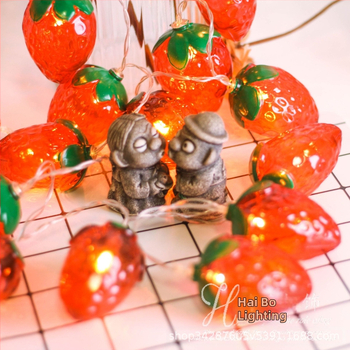 LED φράουλα-σχήματος φωτεινή αλυσίδα για χριστουγεννιάτικη διακόσμηση — για φωτογραφίες, 20 LED, 3V, IP44, 2000 lm, τροφοδοσία με μπαταρίες