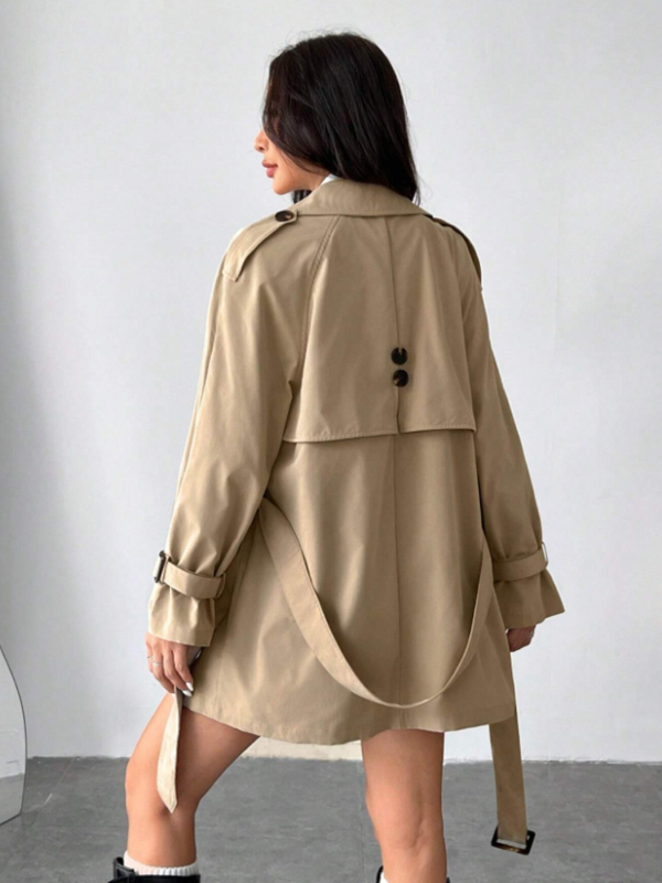 Moterų poliesterio vėjinis švarkas su ilgu rankovėm, lapel apykaklė, temperamentingas ir miesto stilius (90–95% poliesterio turinys)